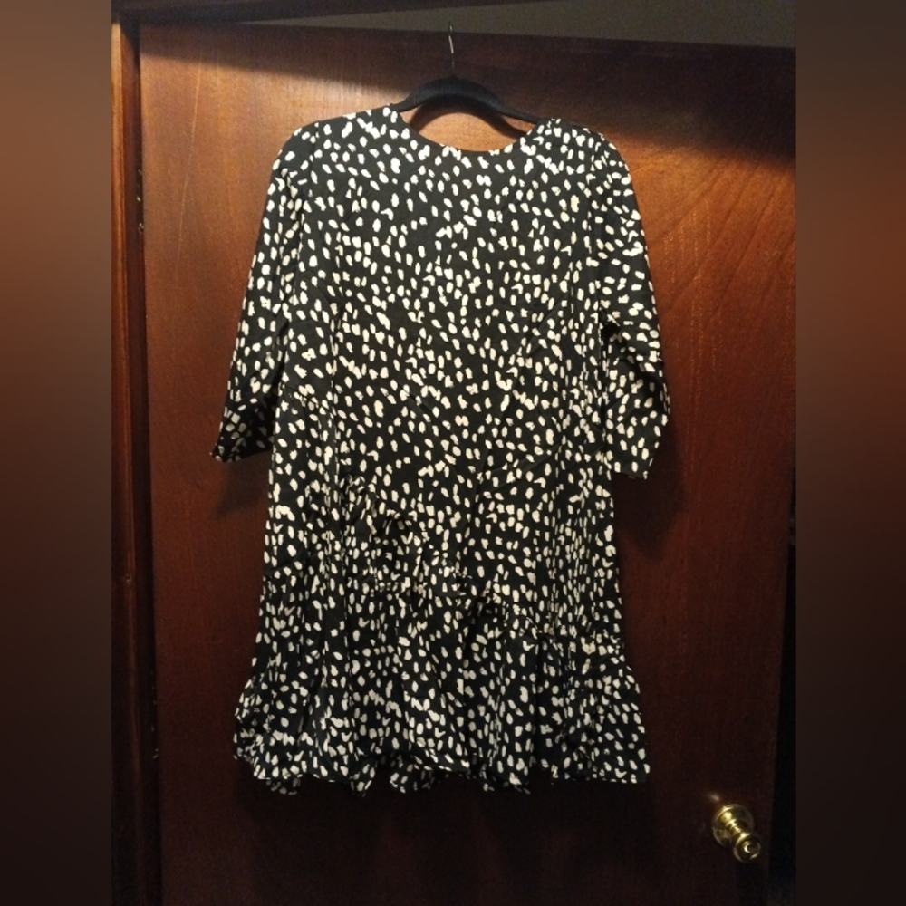 Hayden Los Angeles NWT Asymmetrical Ruffle Hem Dress Size Med